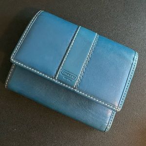 Unique coach wallet